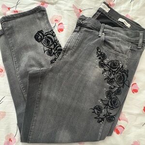 Jessica Simpson Gray Jeans with Black Floral Design 16W